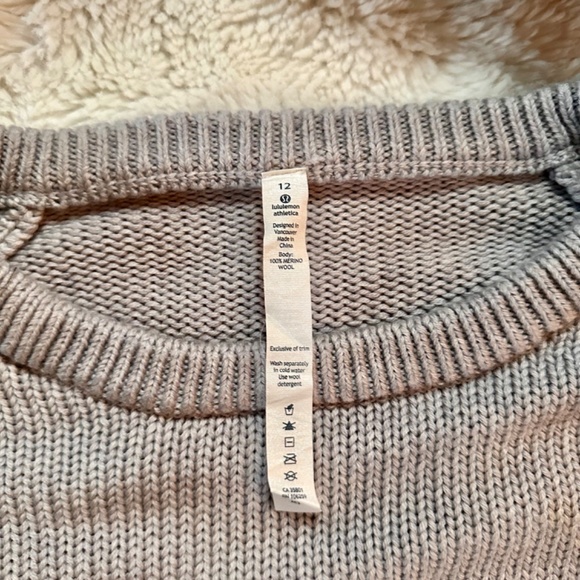 lululemon yin to you sweater - Picture 5 of 5